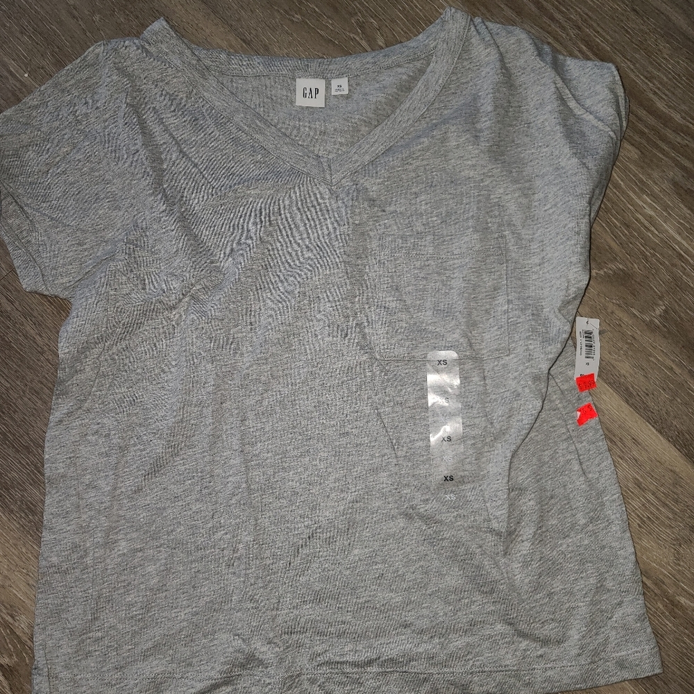 Gap Basic Gray Tee